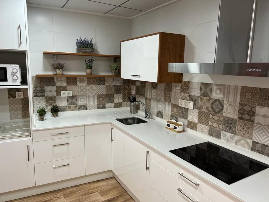 Agradable Casa Familiar En Pliego. Apartment Екстериор снимка