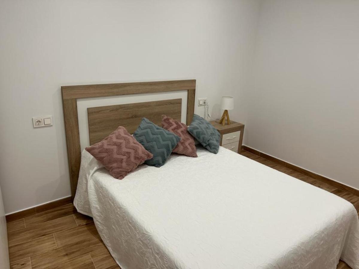 Agradable Casa Familiar En Pliego. Apartment Екстериор снимка